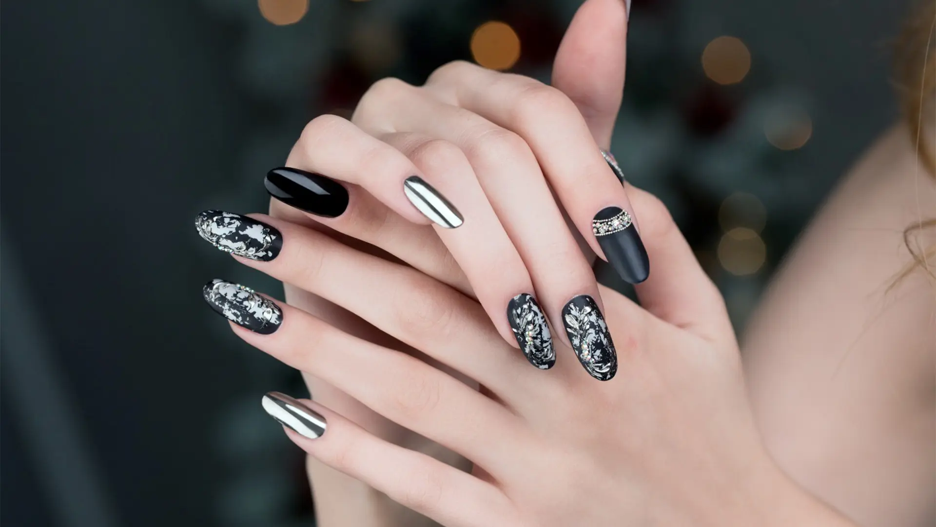 Akkuş Protez Tırnak